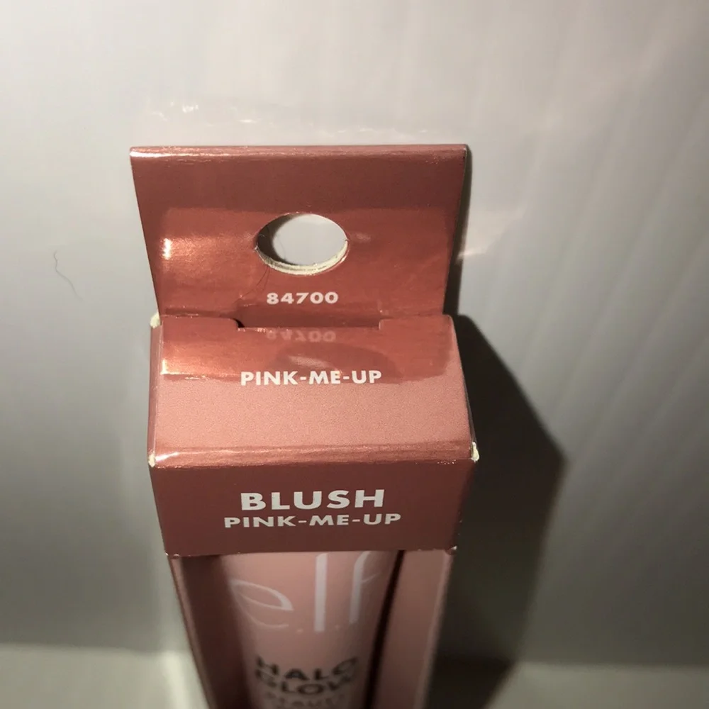 e.l.f. Halo Glow Blush wand in Pink Me up NEW